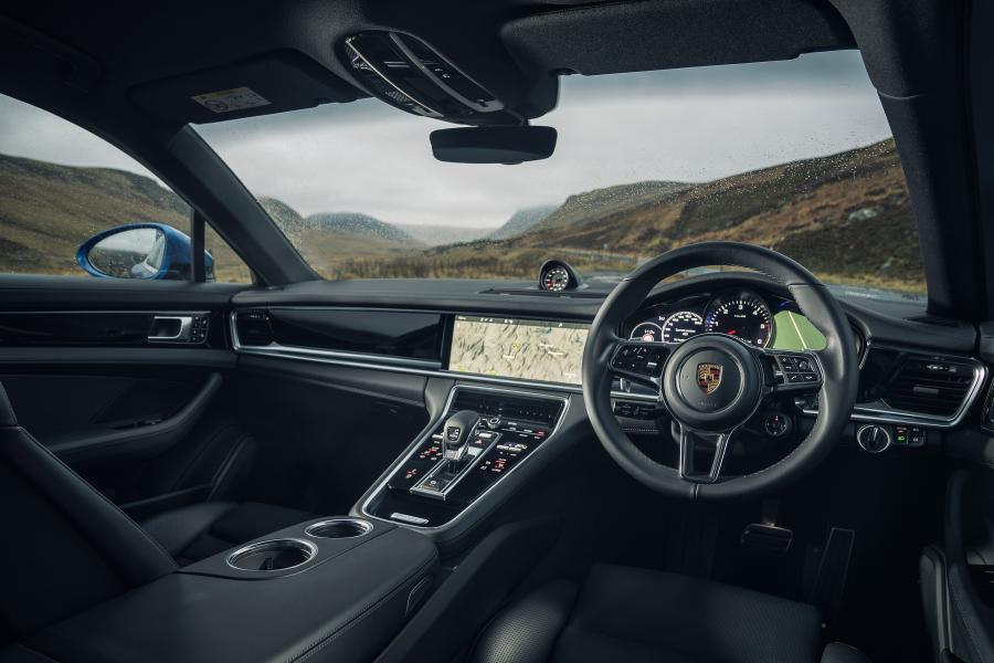 Торпедо Porsche Panamera 4S 2016 года  (UK) (фото 28 из 28)